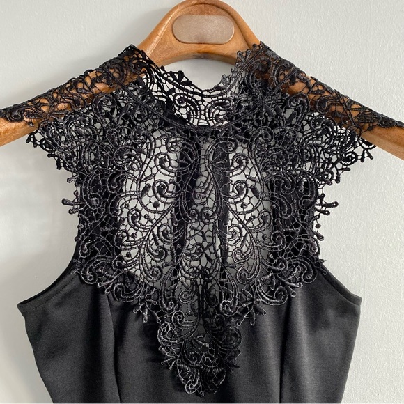 Oboe Black Crochet Peplum Top Size Medium - Picture 2 of 4